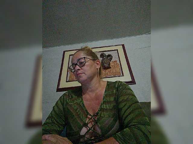 Live sex webcam photo for lupeangel472 #277200483