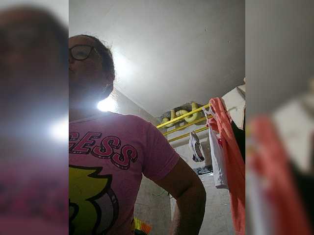 Live sex webcam photo for lupeangel472 #277225522