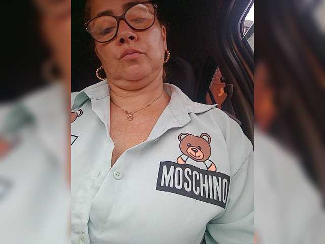 Live sex webcam photo for lupeangel472 #277277145