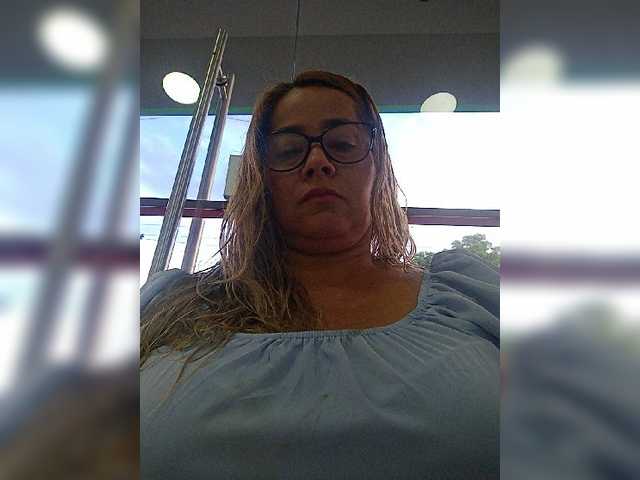 Live sex webcam photo for lupeangel472 #277291426