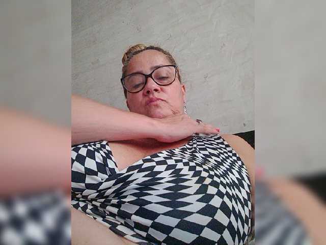 Live sex webcam photo for lupeangel472 #277293275