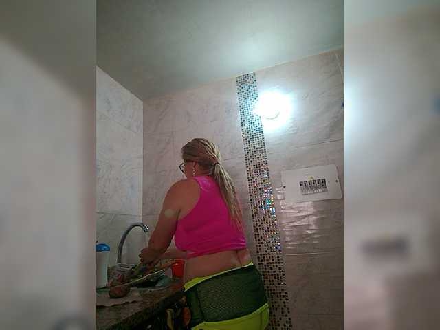 Live sex webcam photo for lupeangel472 #277299656