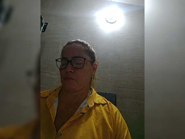 Live sex webcam photo for lupeangel472 #277315220