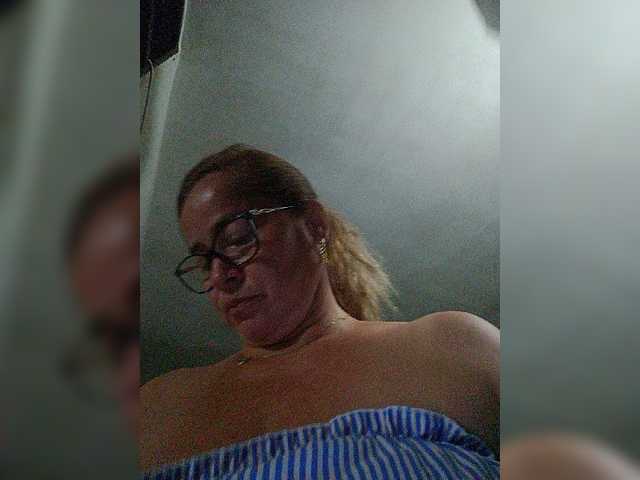 Live sex webcam photo for lupeangel472 #277414731