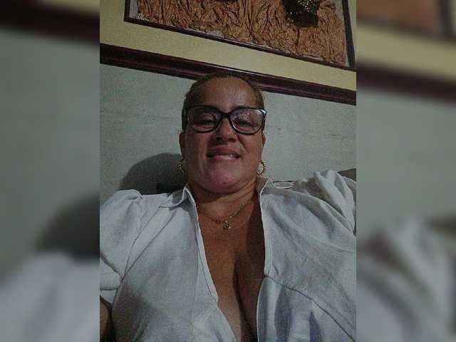 Live sex webcam photo for lupeangel472 #277433010