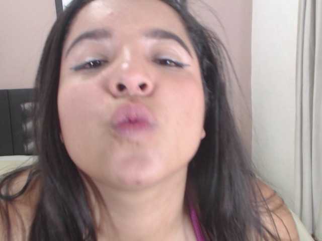 Live sex webcam photo for lupitajones #272311717