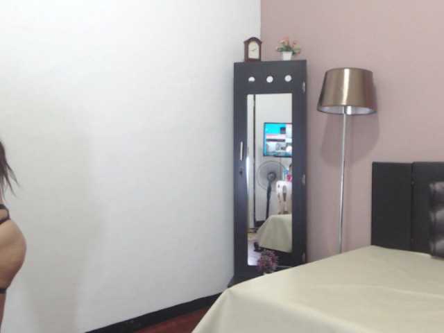 Live sex webcam photo for lupitajones #272559001