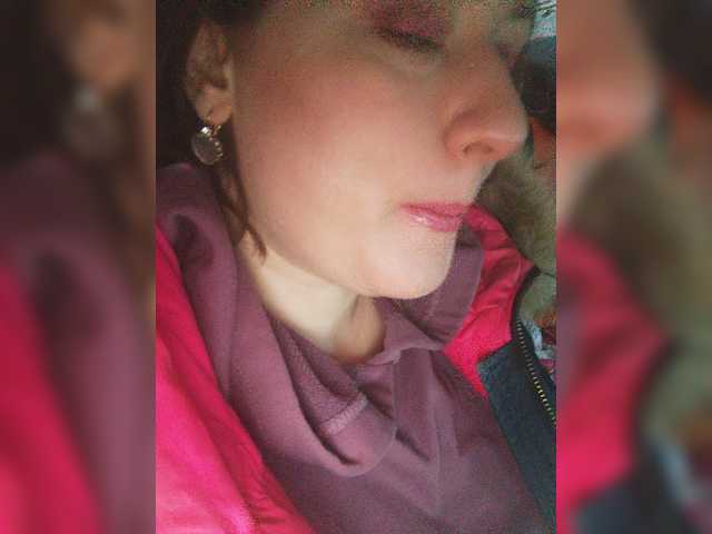 Live sex webcam photo for lustful-mom #272039236