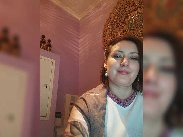 Live sex webcam photo for lustful-mom #272218537