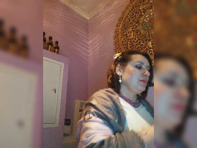 Live sex webcam photo for lustful-mom #272226229