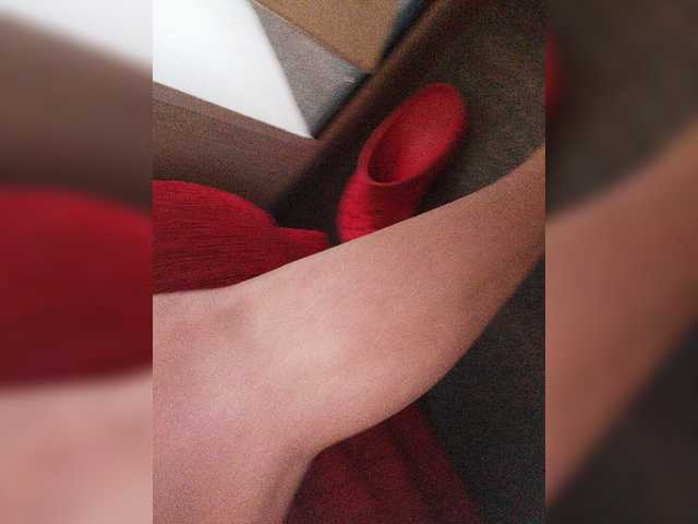 Live sex webcam photo for lustful-mom #272236584