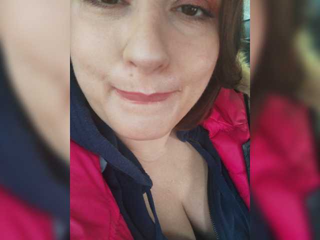 Live sex webcam photo for lustful-mom #272262858