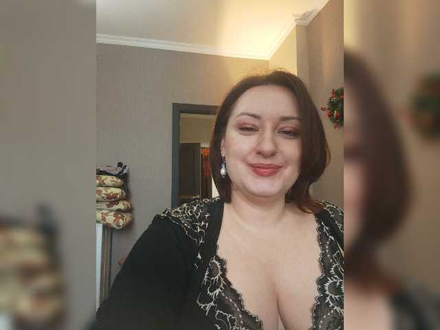 Live sex webcam photo for lustful-mom #272303572