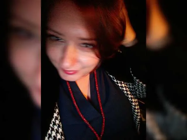 Live sex webcam photo for lustful-mom #273003225