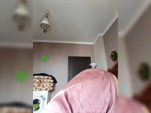 Live sex webcam photo for lustful-mom #273343436