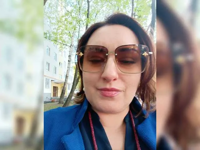 Live sex webcam photo for lustful-mom #273417178