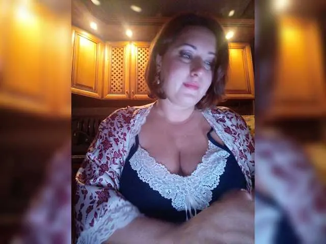 Live sex webcam photo for lustful-mom #273428196