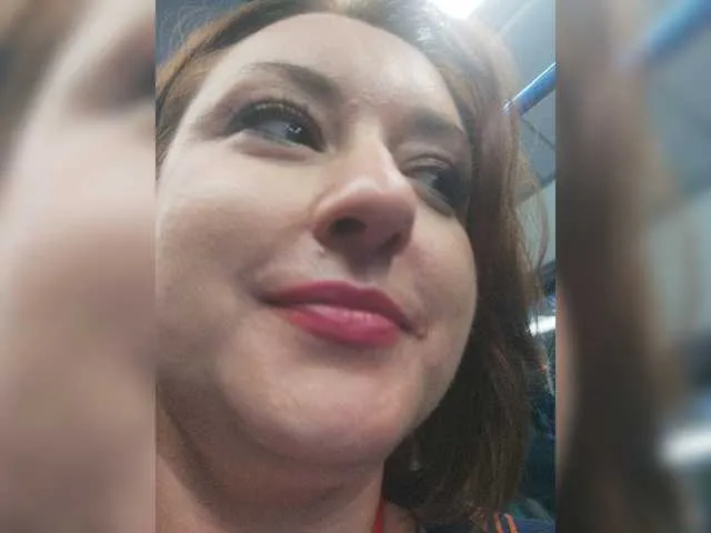 Live sex webcam photo for lustful-mom #273796559