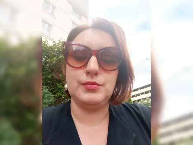 Live sex webcam photo for lustful-mom #274104772