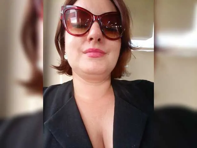 Live sex webcam photo for lustful-mom #274197045