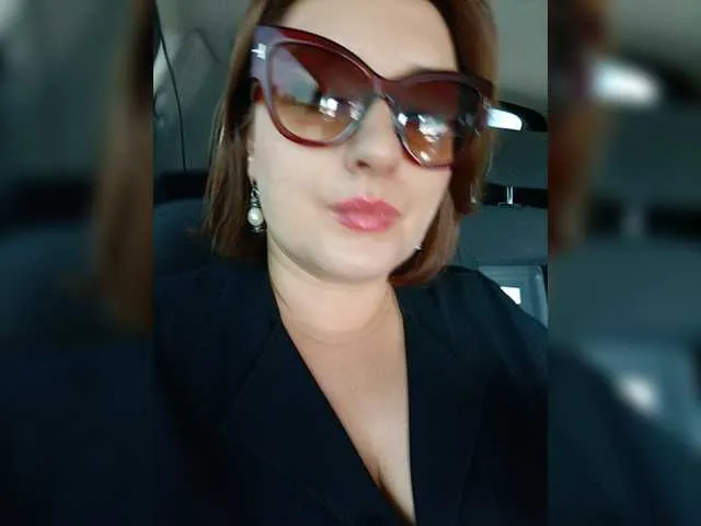 Live sex webcam photo for lustful-mom #274338907