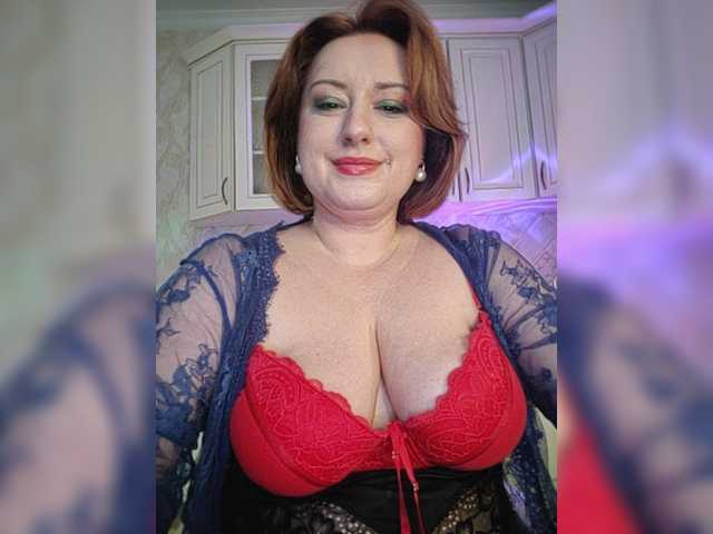 Live sex webcam photo for lustful-mom #277770519