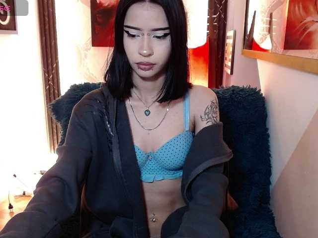 Live sex webcam photo for luuciaa-Moor #293932875