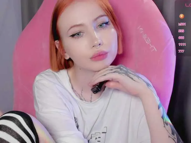 Live sex webcam photo for luvsoak #291044261