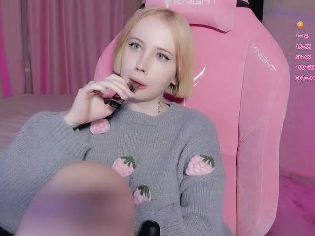 Live sex webcam photo for luvsoak #291295086