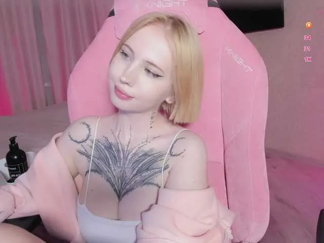 Live sex webcam photo for luvsoak #291355694