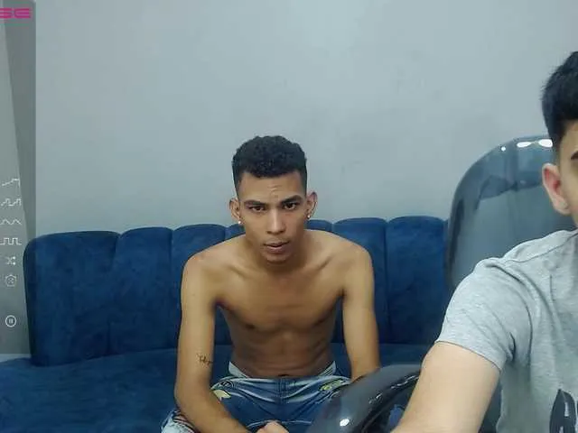 Live sex webcam photo for luxorboyshuge #275501863