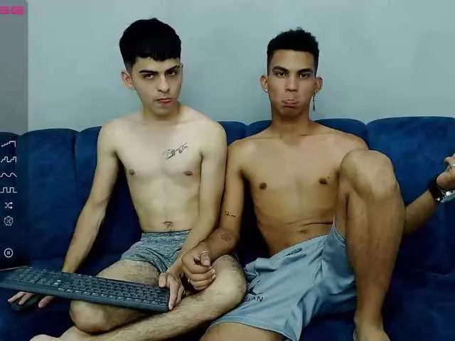 Live sex webcam photo for luxorboyshuge #275520859