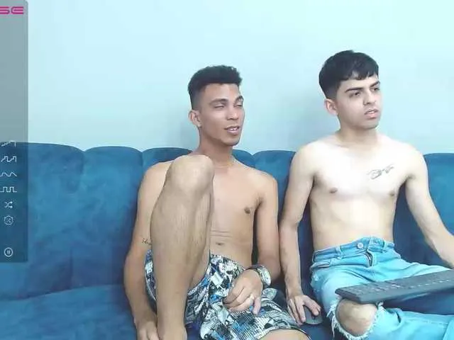 Live sex webcam photo for luxorboyshuge #275556849