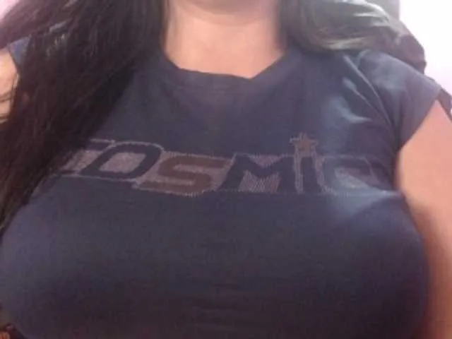 Live sex webcam photo for luzzyhot #272376182