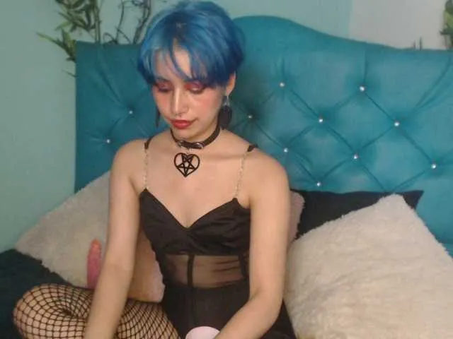 Live sex webcam photo for lyagrantt #276143277