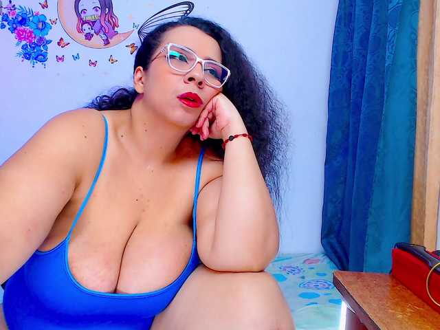 Live sex webcam photo for lyalatin4 #290785077