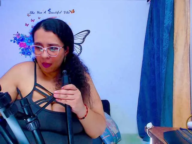 Live sex webcam photo for lyalatin4 #290894161