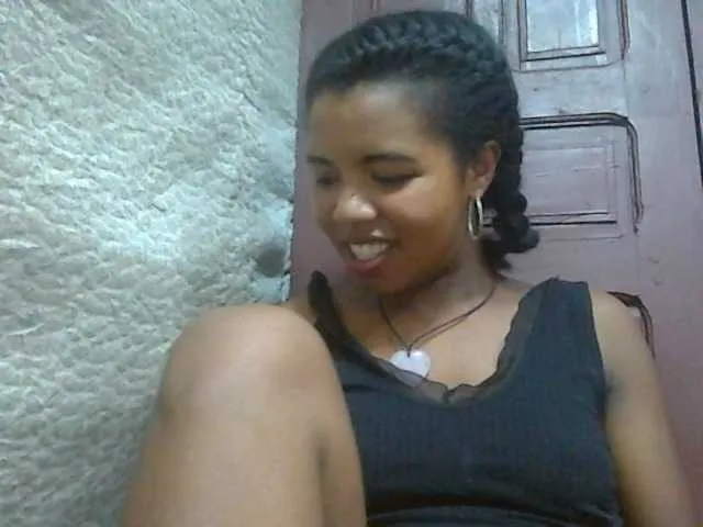 Live sex webcam photo for lydia11 #290125741