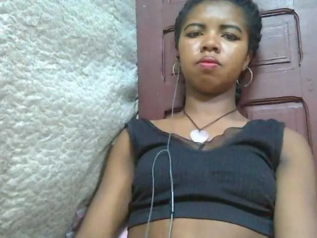 Live sex webcam photo for lydia11 #290141963