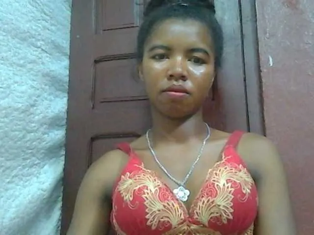 Live sex webcam photo for lydia11 #290274608