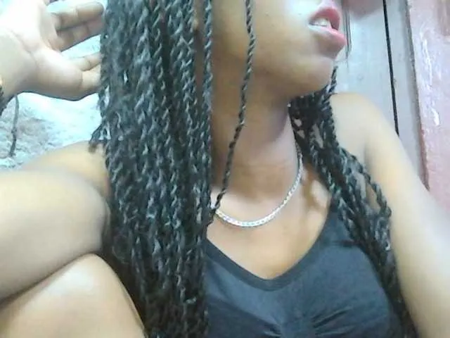 Live sex webcam photo for lydia11 #290358769
