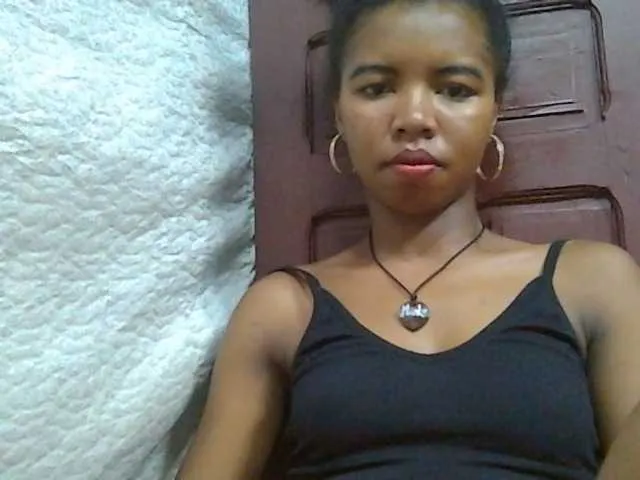 Live sex webcam photo for lydia11 #290414617