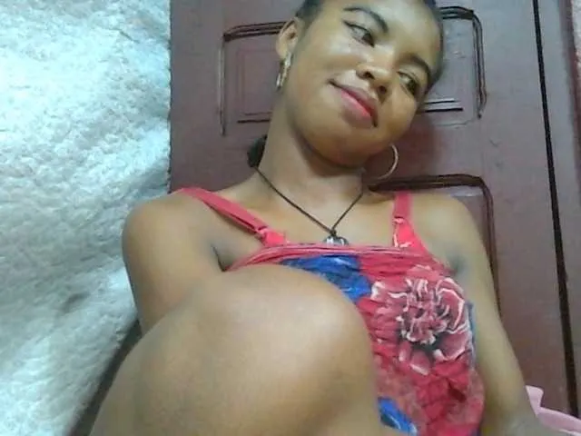 Live sex webcam photo for lydia11 #290452714