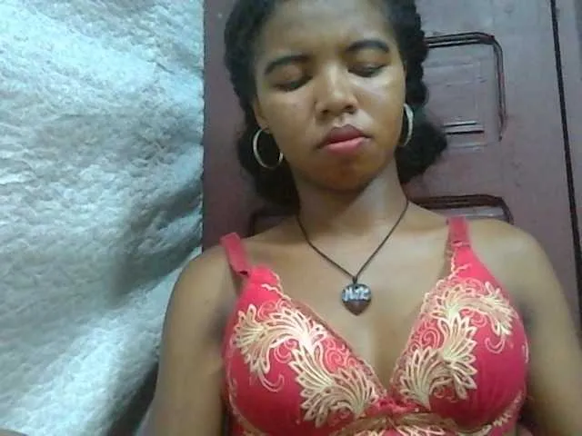 Live sex webcam photo for lydia11 #290521880