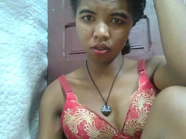 Live sex webcam photo for lydia11 #290574373