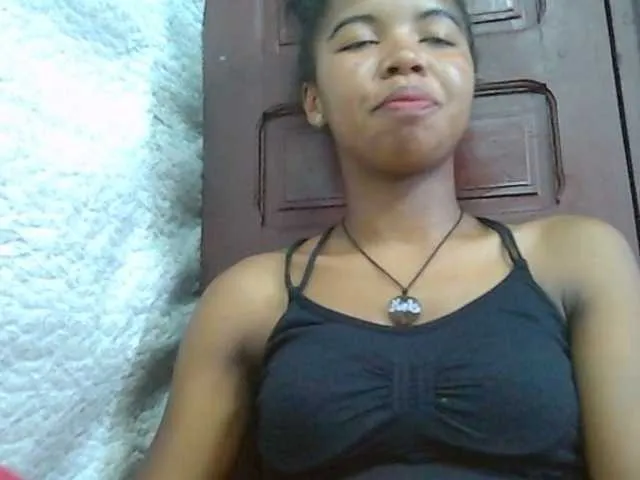 Live sex webcam photo for lydia11 #290612388