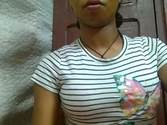 Live sex webcam photo for lydia11 #290640695