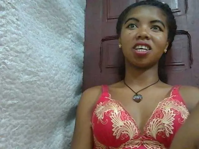 Live sex webcam photo for lydia11 #290762718