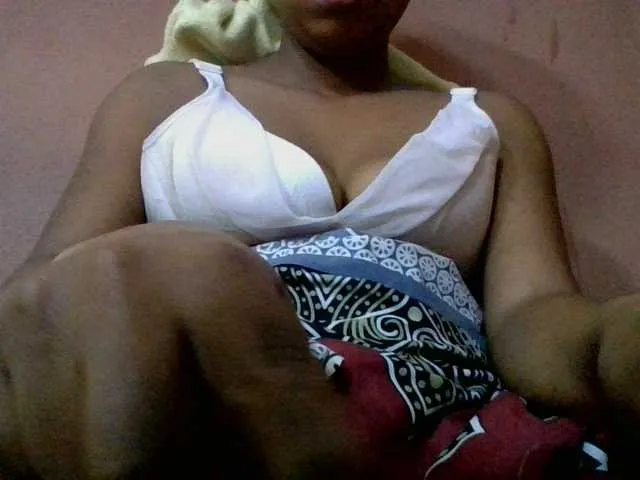 Live sex webcam photo for lydia11 #294107354