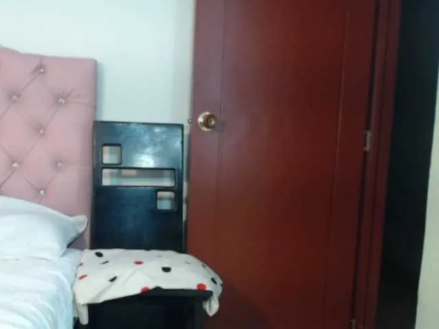 Live sex webcam photo for lylybrow #272795847